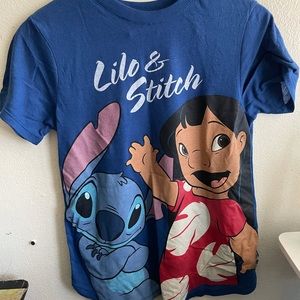 Blue lilo And stitch shirt size large (11–13)